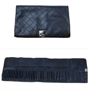 FREE BH Cosmetics Makeup Brush Holder with the purchase of an eye shadow palette